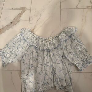 Doen White Blouse with Light Blue Floral Trim